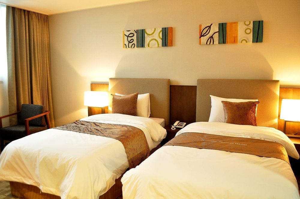 Hyunjin Tourist Hotel Donghae Esterno foto